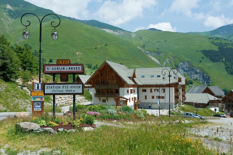 Madame Vacances Residence Les Fermes De Saint Sorlin エクステリア 写真